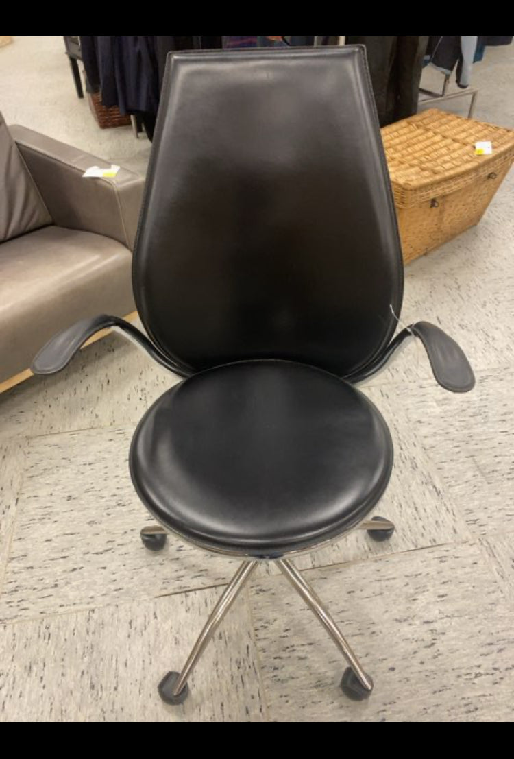 Kontorstol med høj ryg støtte